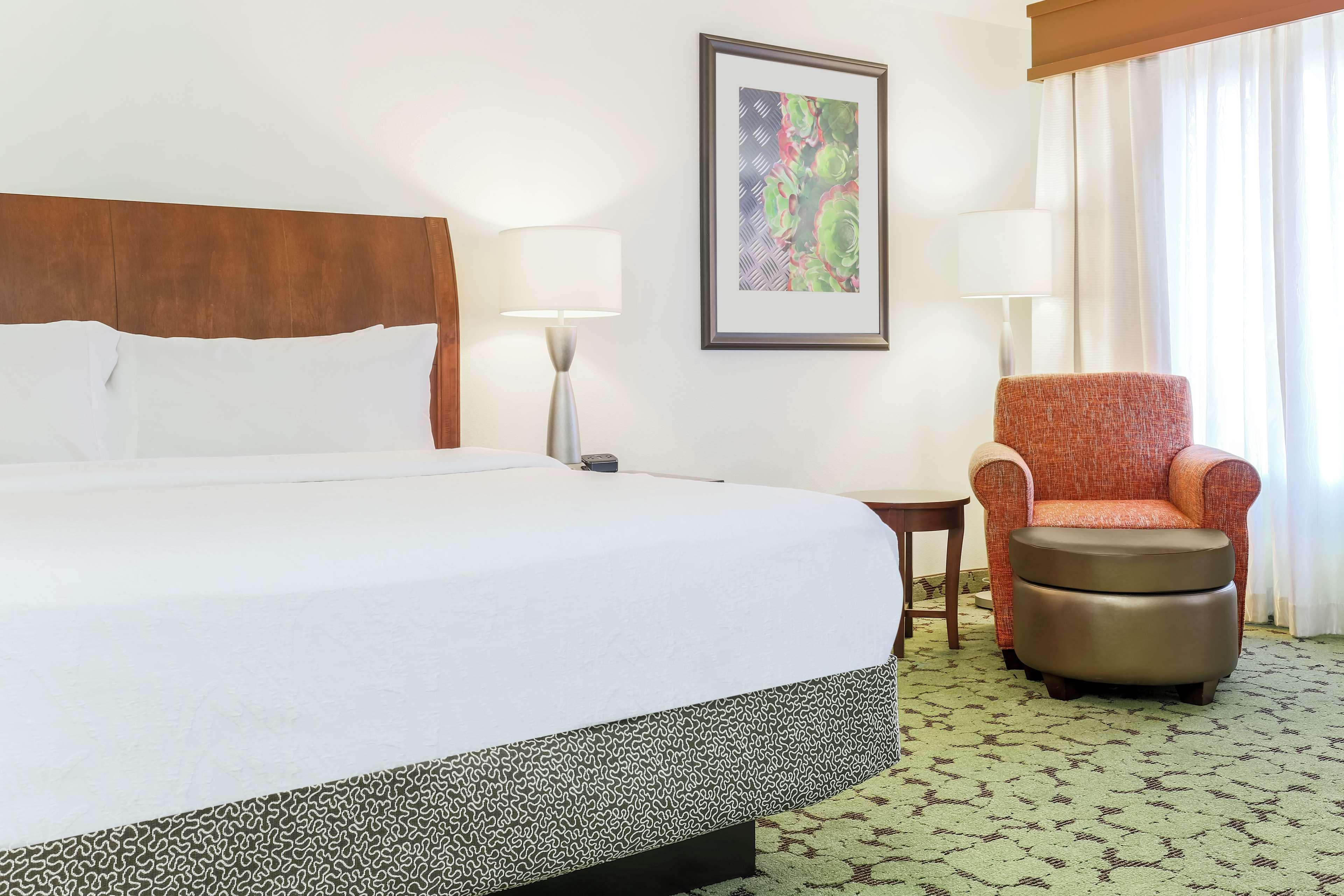 Hilton Garden Inn Dallas/Данканвиль Экстерьер фото
