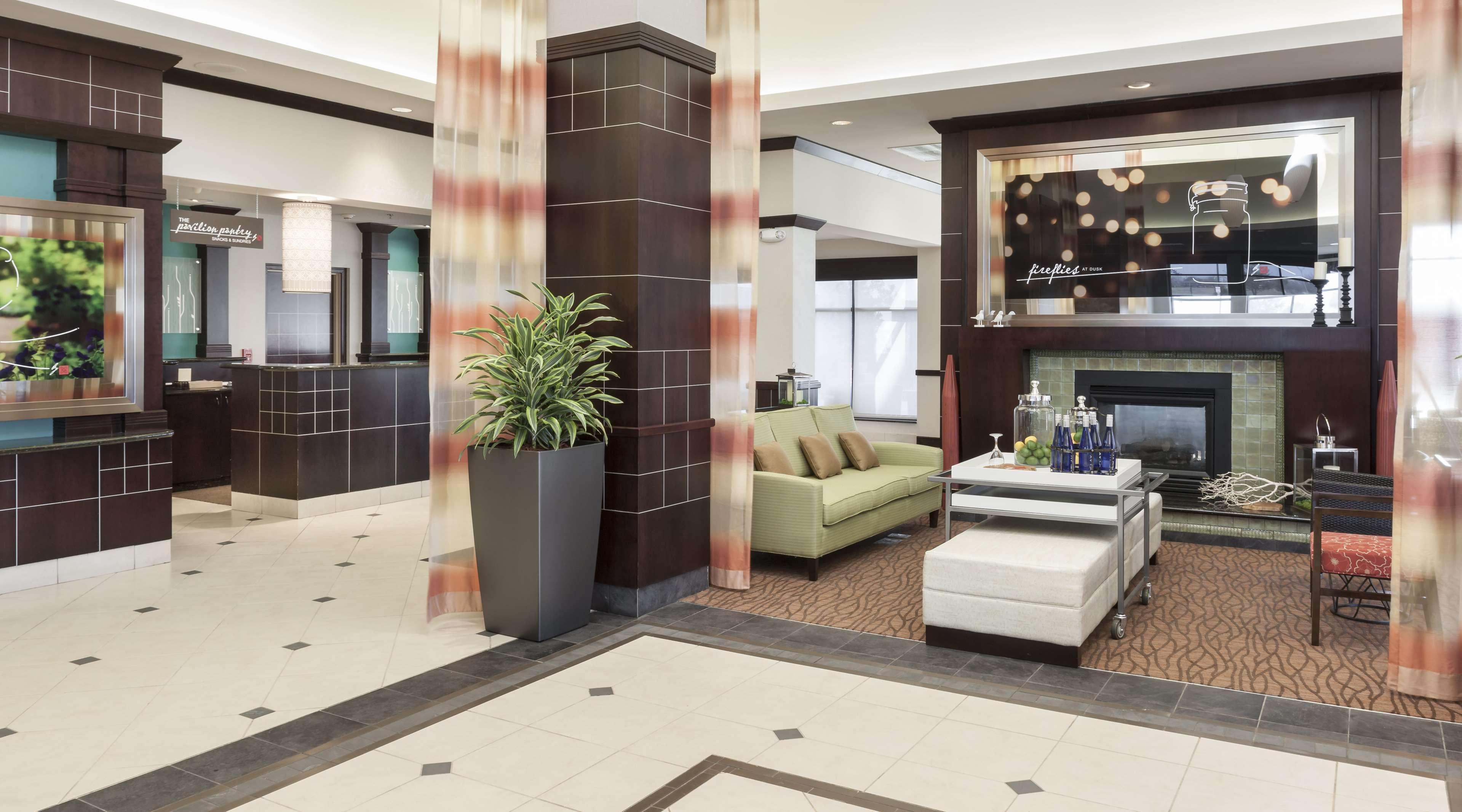Hilton Garden Inn Dallas/Данканвиль Экстерьер фото