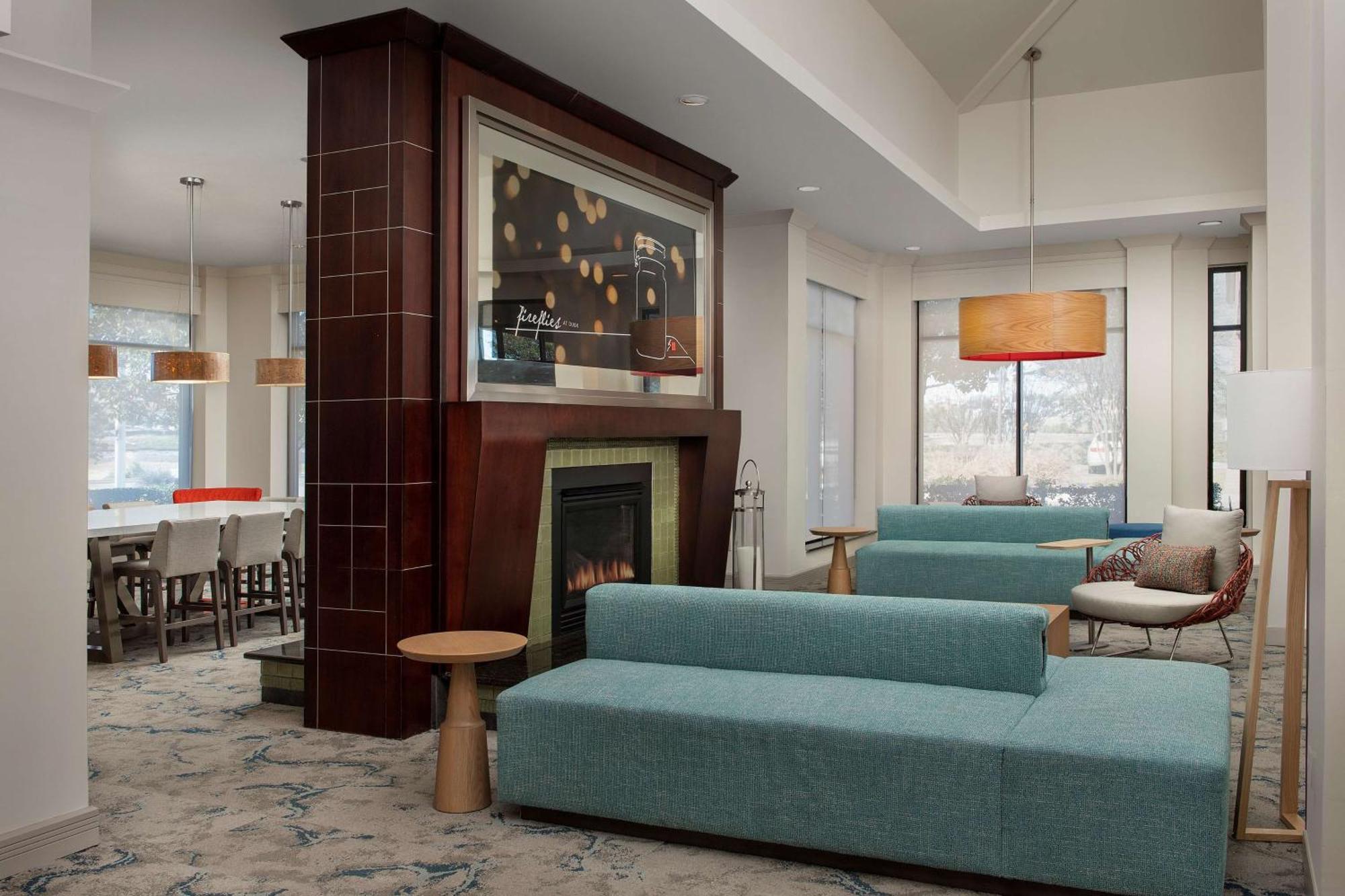 Hilton Garden Inn Dallas/Данканвиль Экстерьер фото